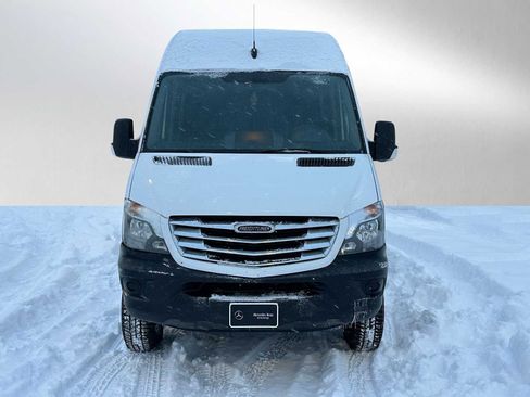 Used 2015 Freightliner Sprinter 2500 image 8