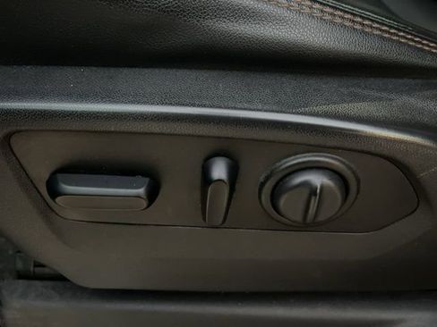 Used 2019 GMC Sierra 1500 AT4 w/ AT4 Premium Package image 27