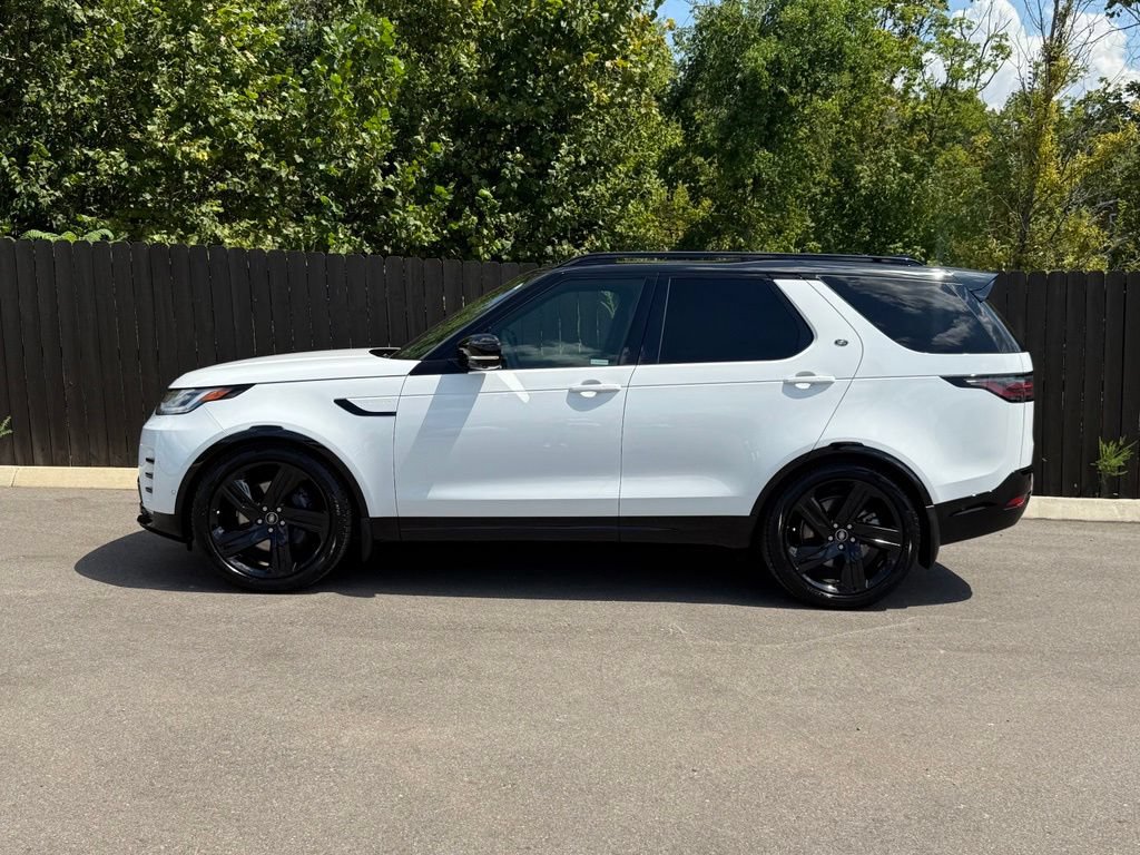 Used 2026 Land Rover Discovery Limited Edition AWD/4WD image 2