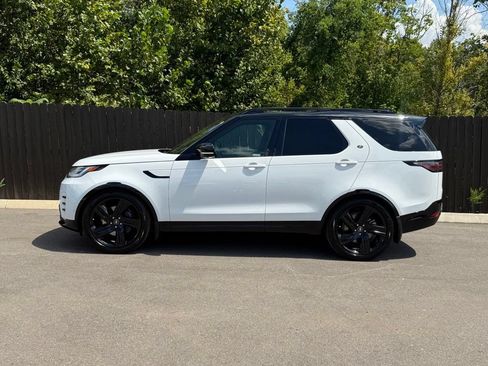Used 2026 Land Rover Discovery Limited Edition AWD/4WD image 2
