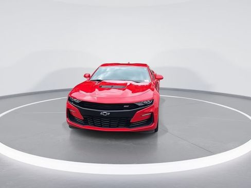 Used 2019 Chevrolet Camaro SS RWD image 3