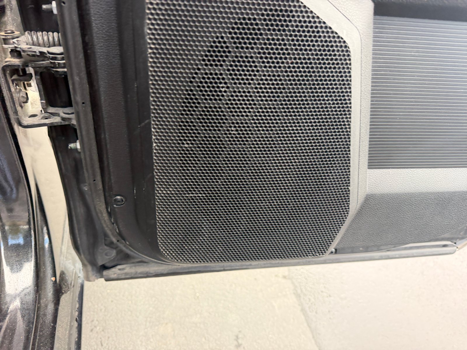Used 2018 RAM 1500 Classic SLT AWD/4WD image 27