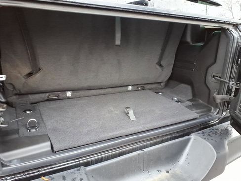 Used 2025 Jeep Wrangler Sport S image 12