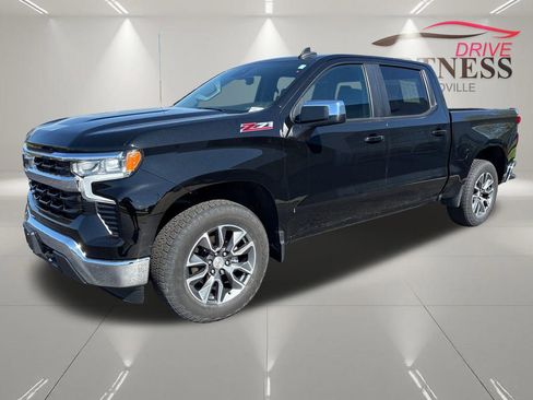 Certified 2022 Chevrolet Silverado 1500 LT AWD/4WD image 4