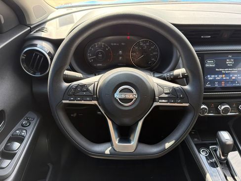 Used 2024 Nissan Kicks SV w/ Interior Electronics Package FWD image 22