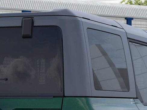 New 2025 Ford Bronco 4-Door image 25