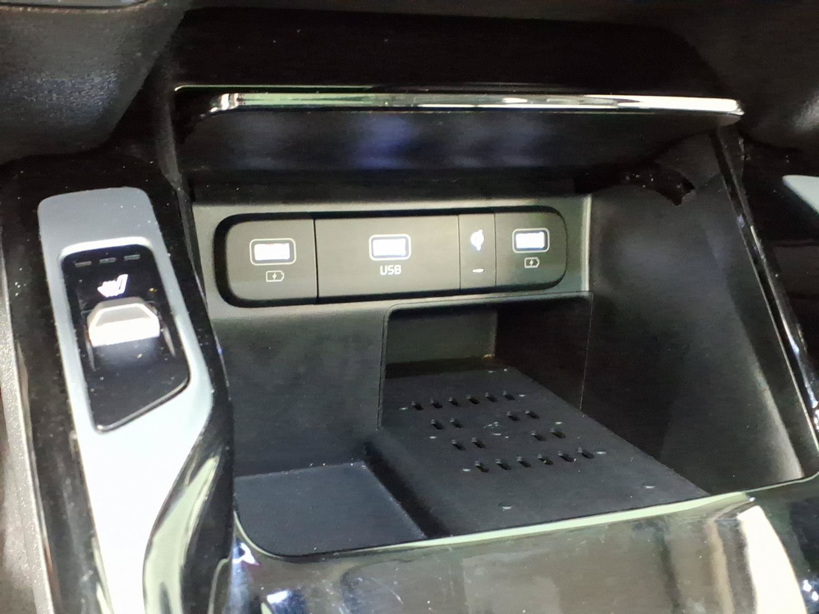 Used 2023 Kia Sorento SX FWD image 25