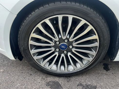 Used 2017 Ford Fusion Titanium image 26