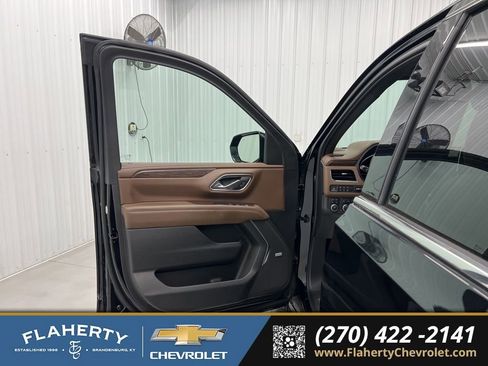 Used 2023 Chevrolet Tahoe High Country image 8