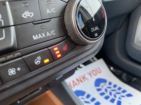 Used 2022 Ford Maverick Lariat w/ Lariat Luxury Package image 7