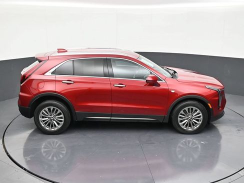 Certified 2024 Cadillac XT4 Premium Luxury w/ Technology Package FWD image 17