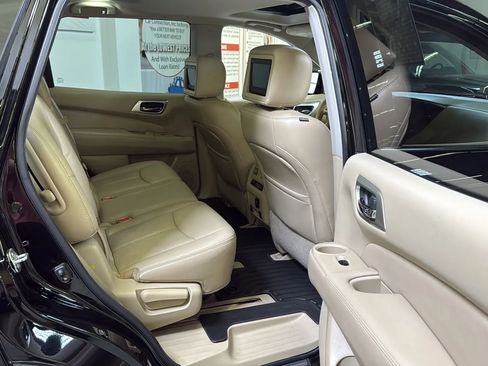 Used 2014 Nissan Pathfinder Platinum w/ Platinum Premium Package image 21