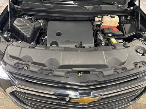 Used 2020 Chevrolet Traverse LT w/ Driver Confidence II Package AWD/4WD image 29