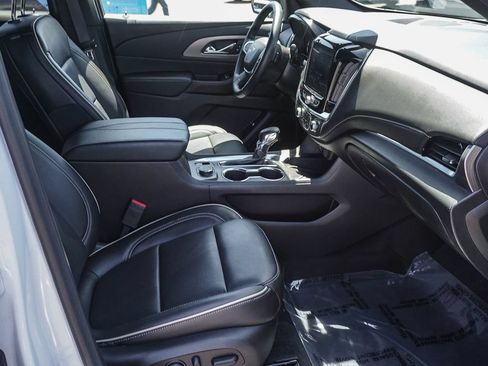 Used 2023 Chevrolet Traverse Premier w/ Redline Edition AWD/4WD image 12