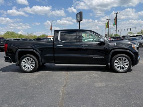 Used 2021 GMC Sierra 1500 Denali w/ Denali Ultimate Package AWD/4WD image 8