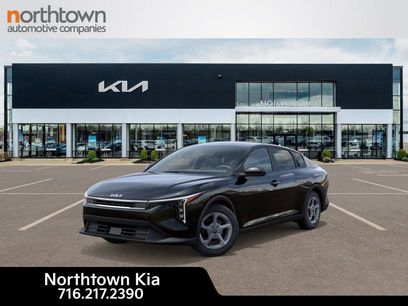 New 2025 Kia K4 LXS