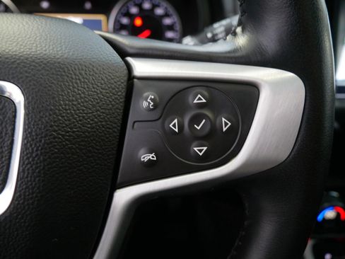 Used 2022 GMC Terrain SLT w/ Infotainment Package II image 28