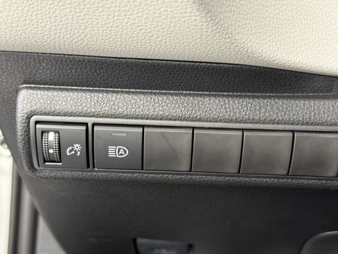Used 2026 Toyota Corolla LE FWD image 28