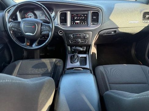 Used 2022 Dodge Charger SXT w/ Blacktop Package image 11