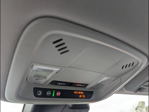 Used 2024 Chevrolet Malibu LT image 19