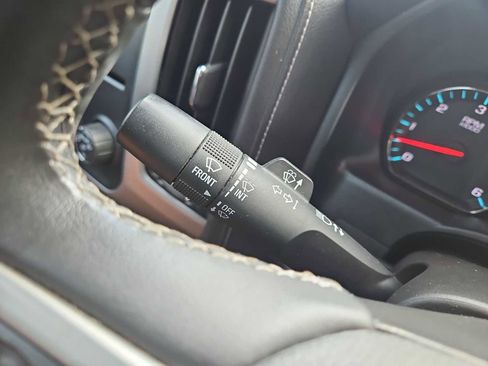 Used 2018 GMC Sierra 1500 SLT w/ Enhanced Driver Alert Package image 26