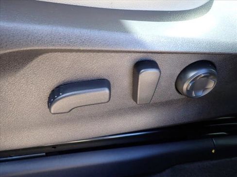 Used 2023 Subaru Ascent Limited w/ Technology Package image 15