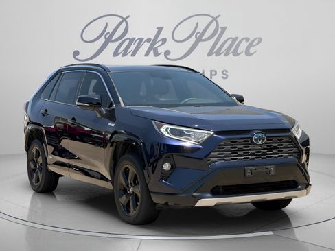 Used 2019 Toyota RAV4 XSE AWD/4WD image 8