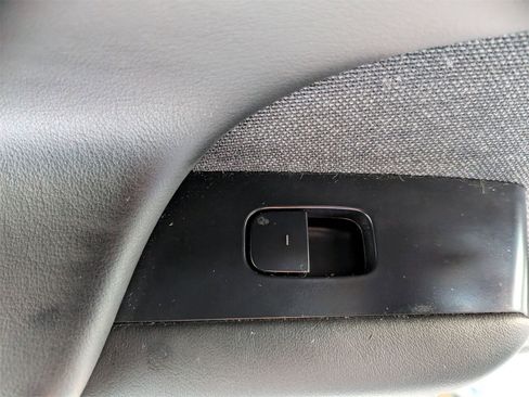 Used 2022 Tesla Model X Plaid image 28