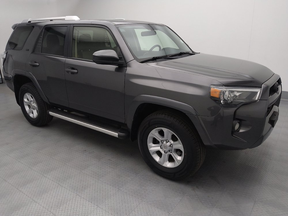 Used 2017 Toyota 4Runner SR5 AWD/4WD image 11