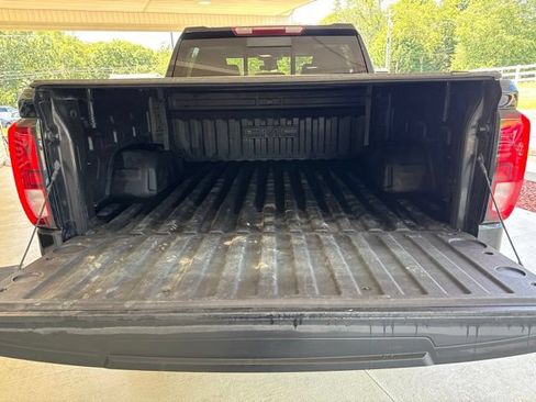 Used 2024 GMC Sierra 1500 Elevation w/ Preferred Package AWD/4WD image 32