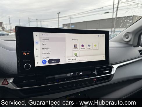 Used 2025 Toyota Sienna XLE w/ XLE Plus Package AWD/4WD image 23