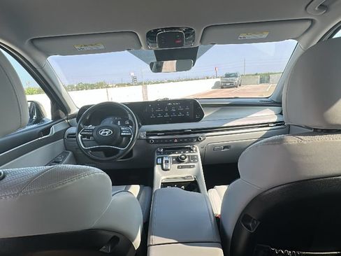 Used 2025 Hyundai Palisade SEL FWD image 28