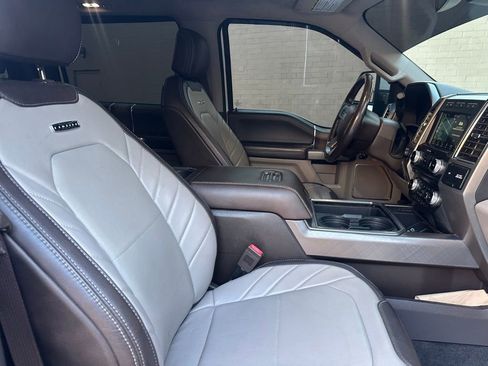 Used 2018 Ford F350 Limited image 9