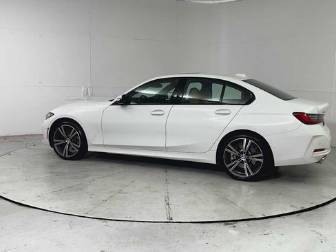 Used 2023 BMW 330i xDrive Sedan w/ Premium Package image 4