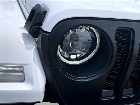 Used 2023 Jeep Wrangler Unlimited Sahara w/ Cold Weather Group AWD/4WD image 31