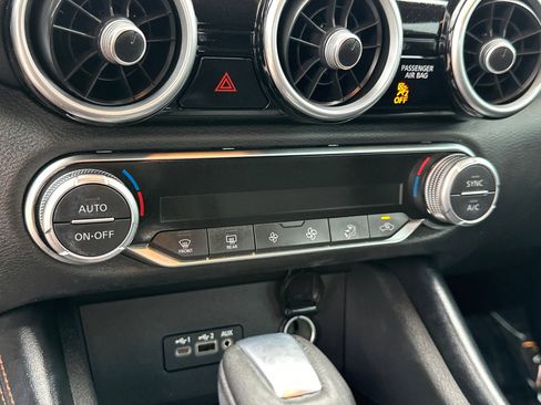 Certified 2022 Nissan Sentra SR w/ Lighting Package image 30