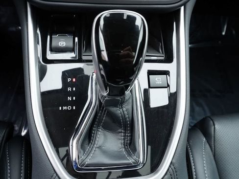 Used 2025 Subaru Outback Touring image 37