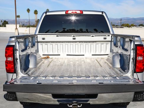 Used 2018 Chevrolet Silverado 1500 LT w/ LT Eassist Package image 24