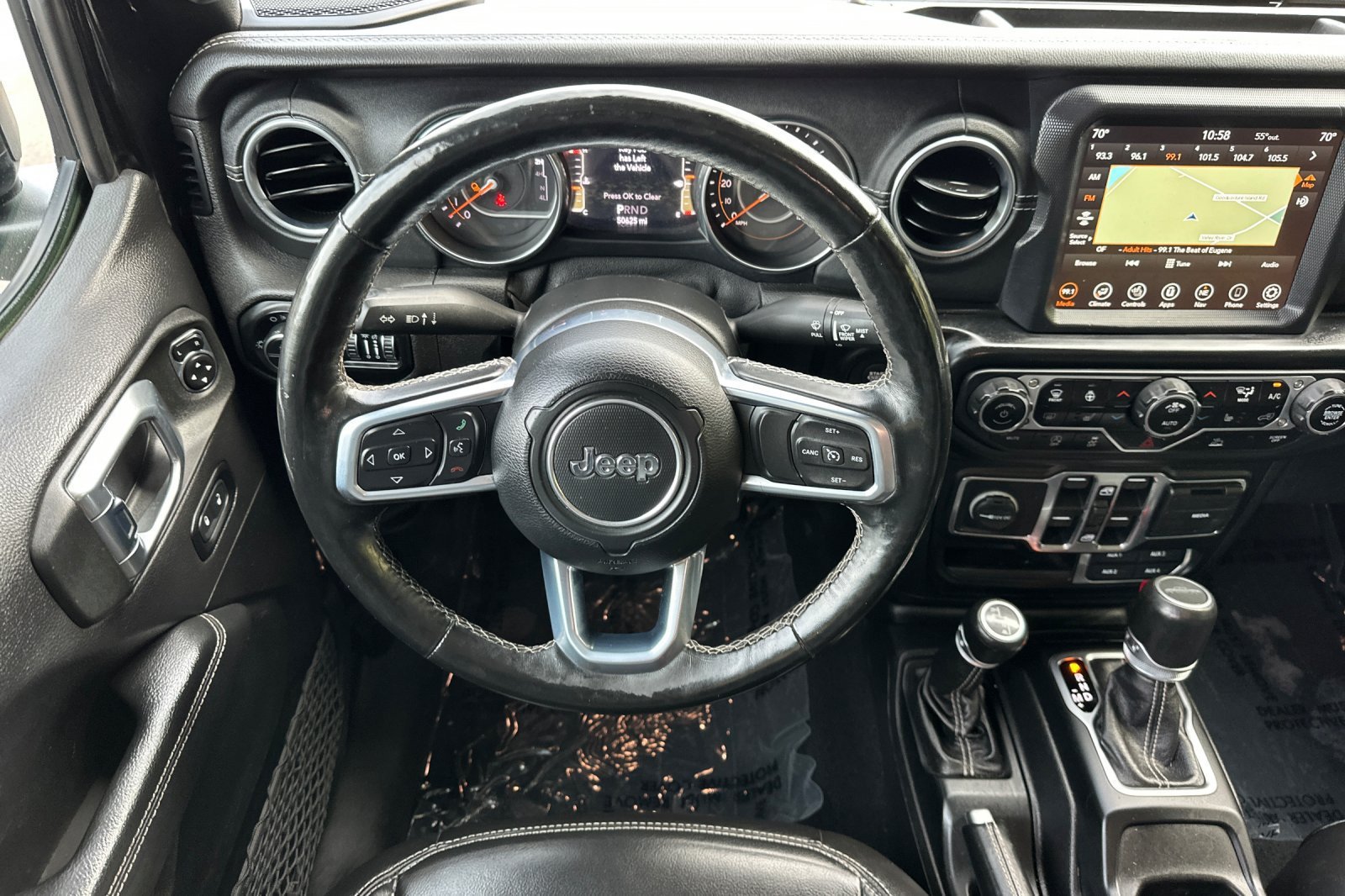 Used 2020 Jeep Gladiator Overland AWD/4WD image 16