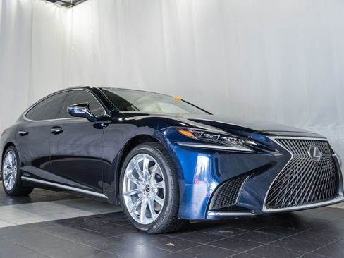 Used 2019 Lexus LS 500h 500h Base w/ Luxury Package image 1