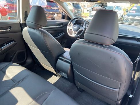 Certified 2023 Nissan Altima 2.5 SR w/ SR Premium Package image 16