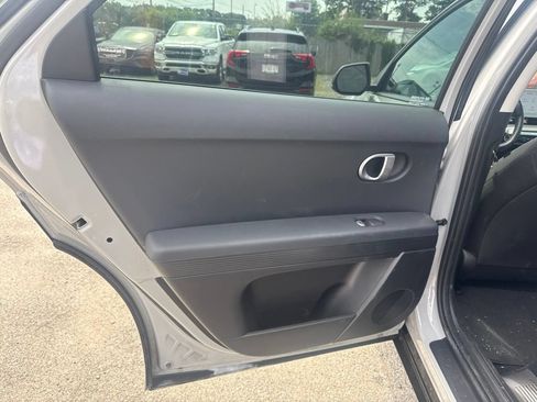 Used 2024 Hyundai Ioniq 5 SEL AWD/4WD image 17