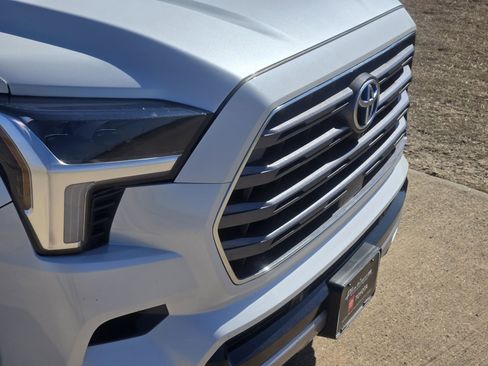 Used 2023 Toyota Sequoia Limited image 12