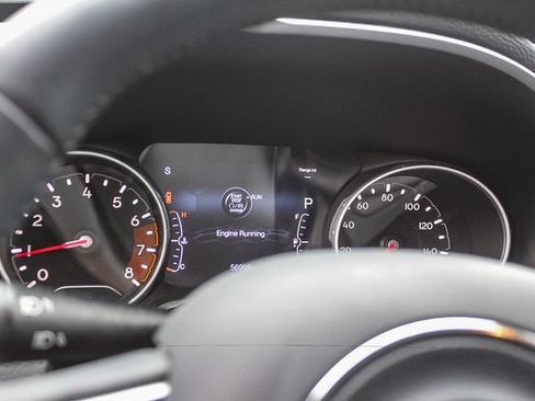 Used 2019 Jeep Compass Latitude FWD image 28