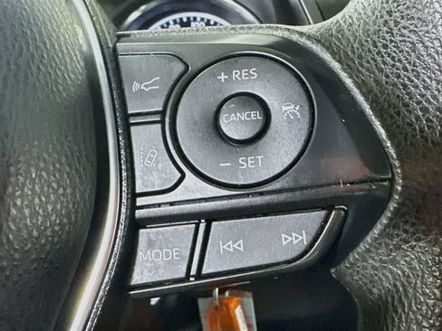 Used 2020 Toyota Camry LE FWD image 25
