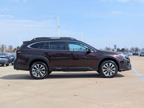 Used 2023 Subaru Outback Limited XT image 5