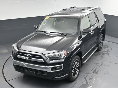 Used 2023 Toyota 4Runner Limited image 30