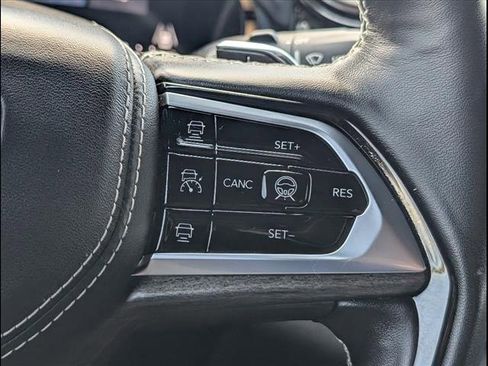 Used 2023 Jeep Grand Cherokee L Overland w/ Advanced Protech Group III image 34