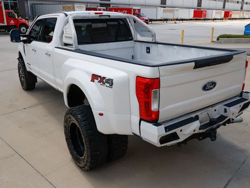 Used 2018 Ford F350 Limited AWD/4WD image 6