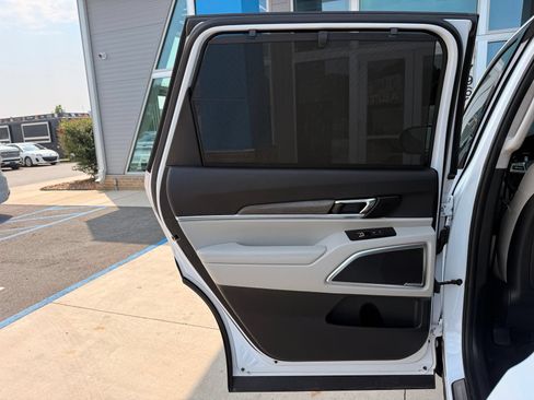 Used 2021 Kia Telluride SX w/ SX Prestige Package AWD/4WD image 19
